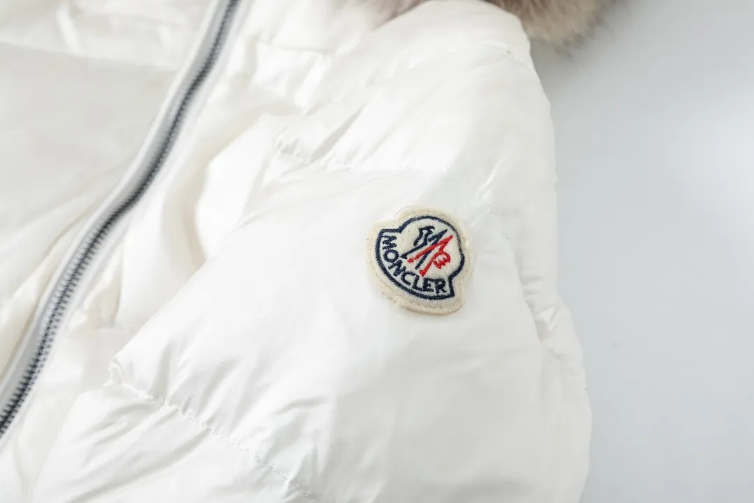 MONCLER/ moner hermifur Series ， ， ， Black ， ， ， ， ：White Black Size：1/2/3/4